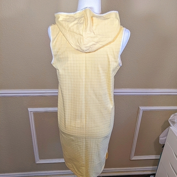 Yellow Cotton Sleeveless Zip Hoodie Robe Erika Taylor - Picture 8 of 9